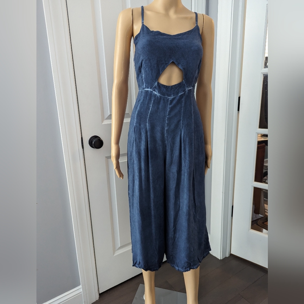 Sage the Label wide cropped leg halter jumpsuit, size small
